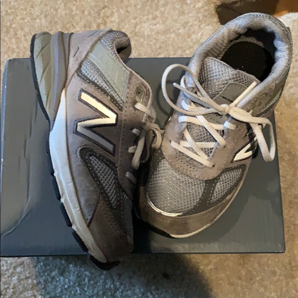 Girls sneakers